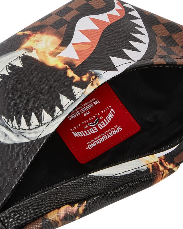 Cross Body Sprayground Sharks In Paris Unstoppable Savvy Crossbody | 895634-OEB