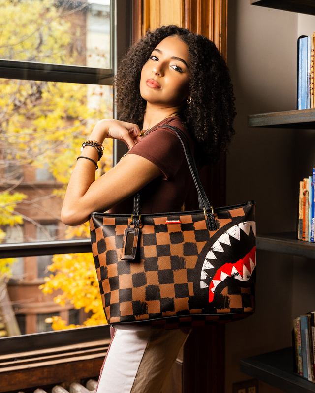 Tote Sprayground Sharks In Paris Vanquish Tote | 701695-DWN